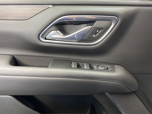 Used 2023 Chevrolet Suburban LS w/ Driver Alert Package image 12