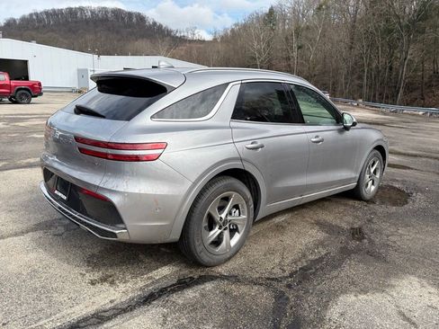 New 2026 Genesis GV70 2.5T Advanced image 3