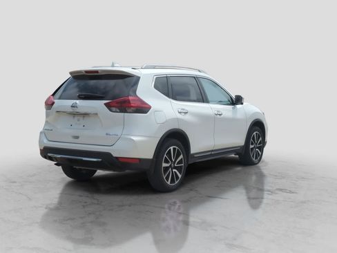 Used 2019 Nissan Rogue S AWD/4WD image 8