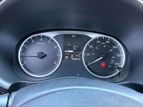 Used 2019 Nissan Kicks S FWD image 25