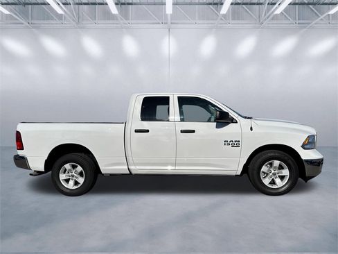 Used 2024 RAM 1500 Classic SLT image 3