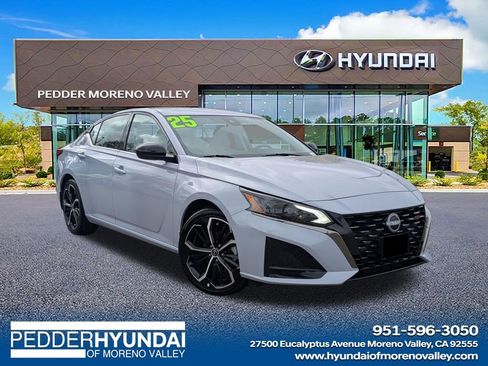 Used 2025 Nissan Altima 2.5 SR image 1