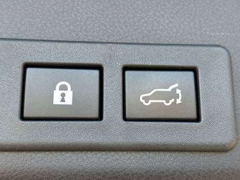 Used 2022 Subaru Ascent Limited w/ Technology Package AWD/4WD image 28