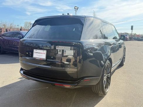 Used 2023 Land Rover Range Rover Long Wheelbase SE image 5