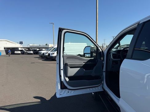 New 2026 Ford F550 4x4 Supercab Super Duty image 11