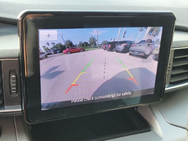 Certified 2022 Ford Explorer XLT w/ Equipment Group 202A AWD/4WD image 33