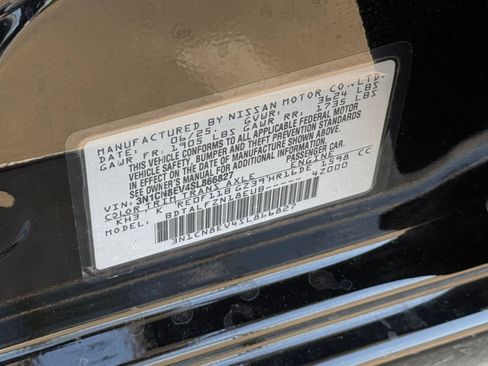 Used 2025 Nissan Versa SV FWD image 28