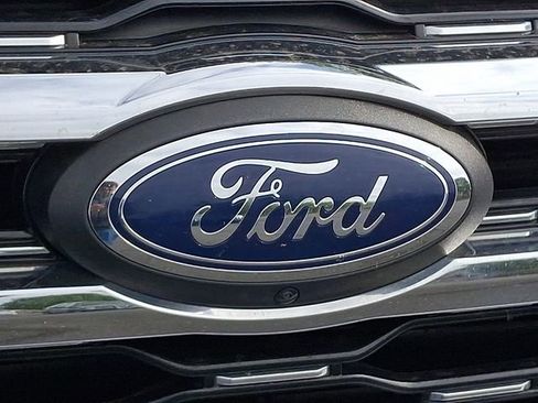 Used 2024 Ford Expedition Limited AWD/4WD image 6