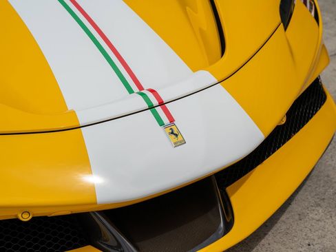 Used 2023 Ferrari SF90 Stradale Base image 14