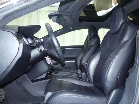 Used 2018 Tesla Model S 100D image 17