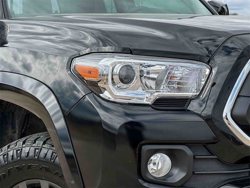 Used 2023 Toyota Tacoma SR5 image 3