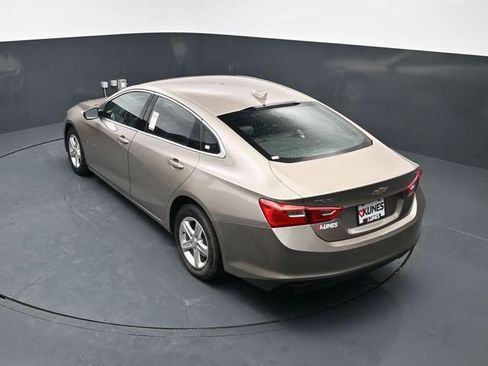 Used 2024 Chevrolet Malibu LT FWD image 39
