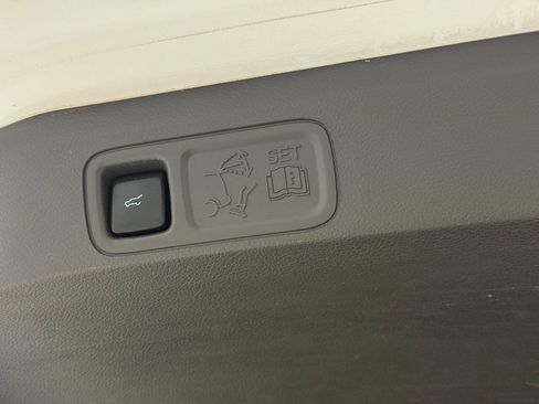 Used 2018 Ford Expedition Limited w/ Equipment Group 301A image 38