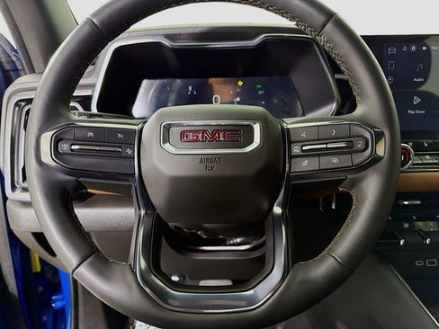 Used 2023 GMC Canyon AT4 w/ AT4 Premium Package image 12