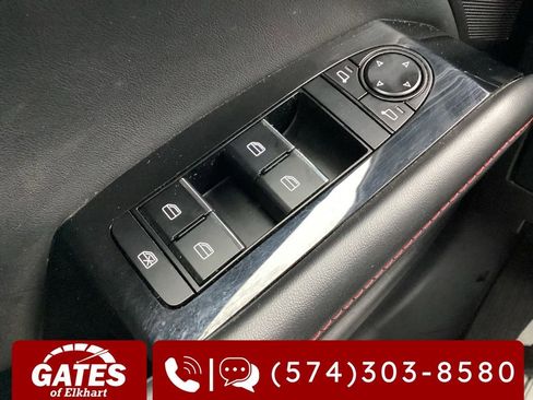 Used 2025 MAZDA MAZDA3 s image 22