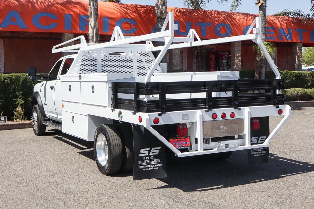 Used 2022 RAM 5500 Tradesman w/ Chrome Appearance Group RWD image 6
