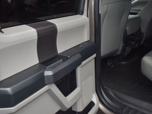 Used 2019 Ford F150 XL image 12