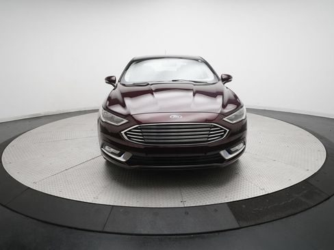 Used 2017 Ford Fusion SE w/ Fusion SE Technology Package FWD image 11