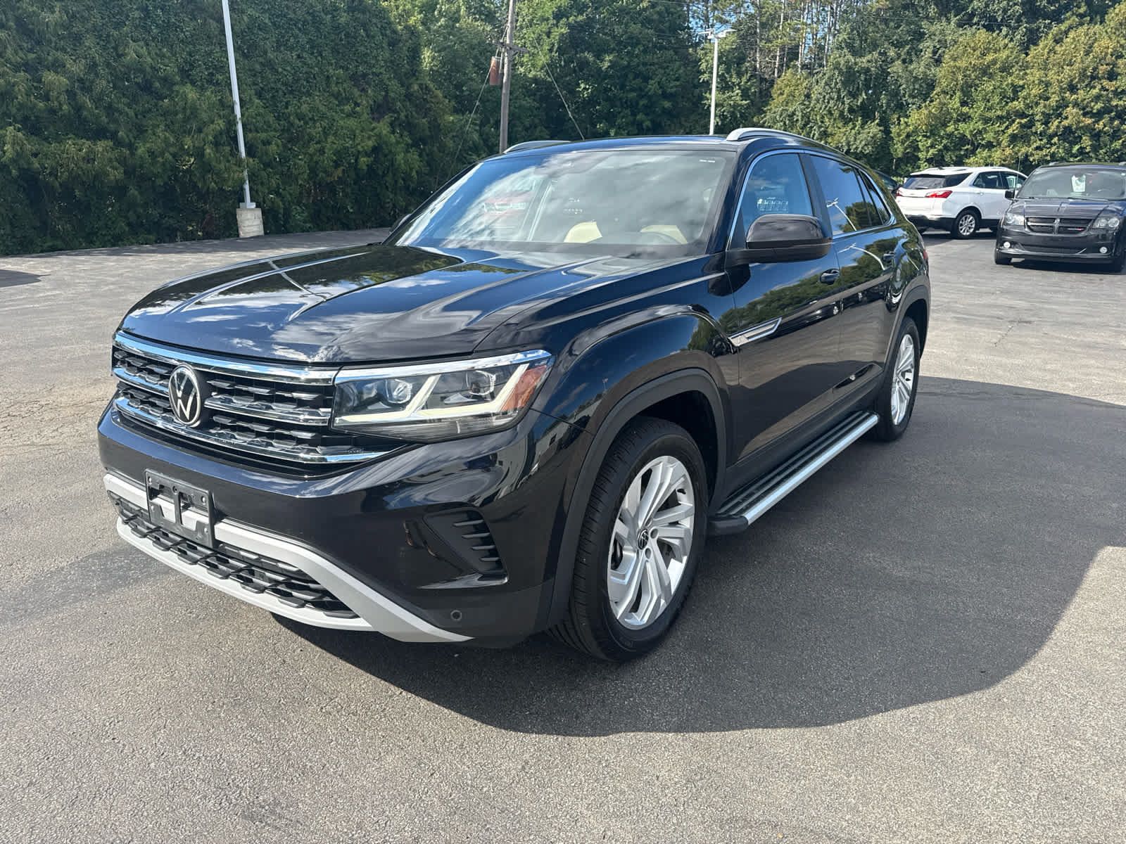 Used 2021 Volkswagen Atlas Cross Sport SEL w/ Cross Sport MDO Package AWD/4WD image 7