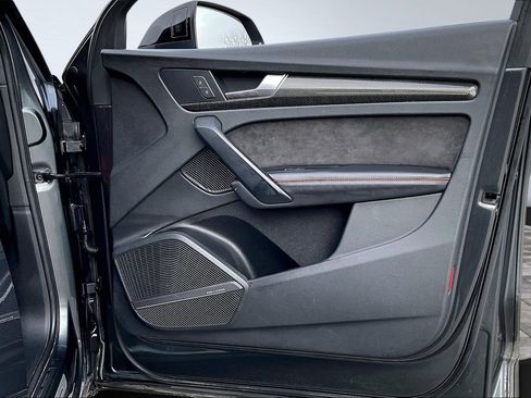 Used 2019 Audi SQ5 Premium Plus image 18