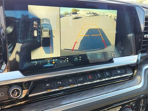 Used 2022 Chevrolet Silverado 1500 LTZ image 18