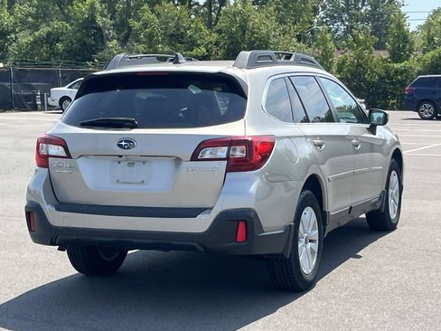 Used 2018 Subaru Outback 2.5i Premium AWD/4WD image 7