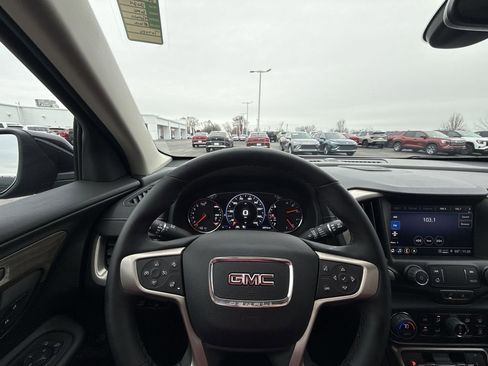 Certified 2024 GMC Terrain Denali w/ Black Diamond Edition image 17