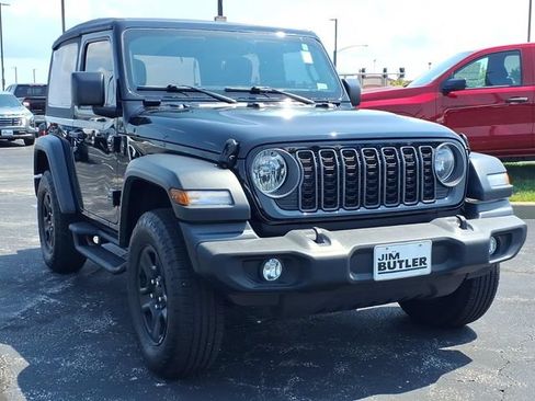 Used 2025 Jeep Wrangler Sport AWD/4WD image 23