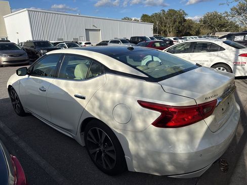 Used 2017 Nissan Maxima Platinum image 4