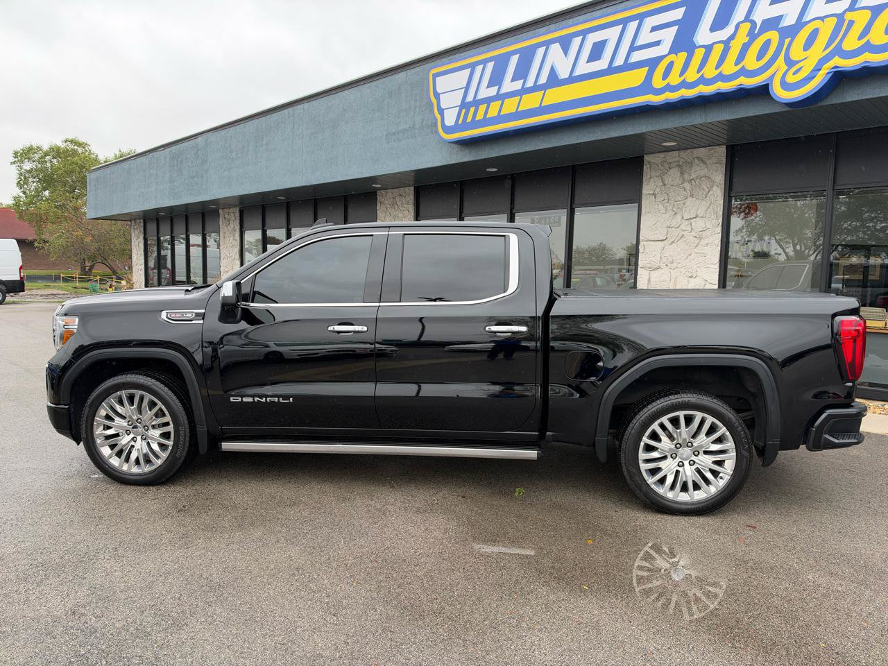 Used 2019 GMC Sierra 1500 Denali w/ Denali Ultimate Package AWD/4WD image 4