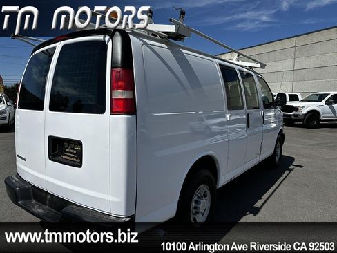 Used 2008 Chevrolet Express 2500 RWD image 16