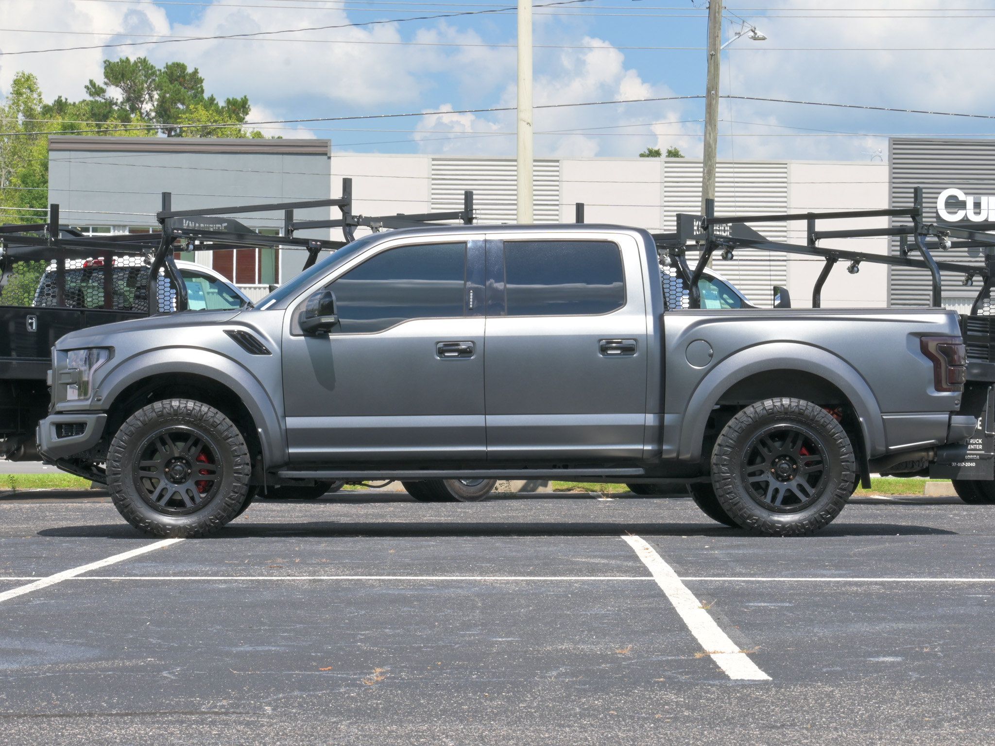 Used 2019 Ford F150 Raptor w/ Equipment Group 802A Luxury AWD/4WD image 7