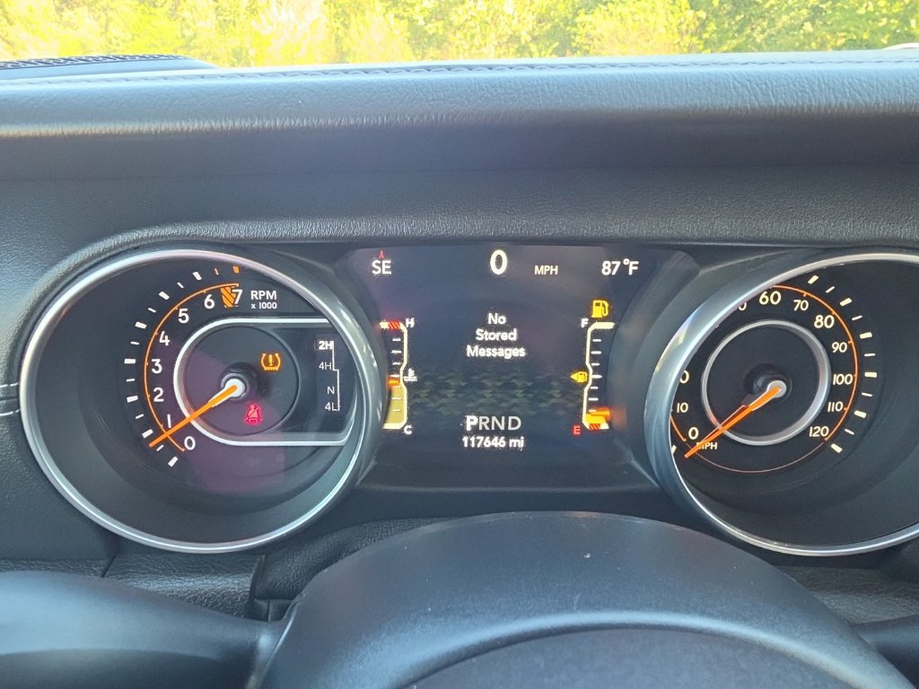 Used 2018 Jeep Wrangler Unlimited Sahara AWD/4WD image 54