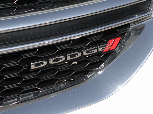 Used 2020 Dodge Grand Caravan SXT image 47