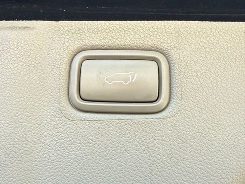Used 2016 Kia Sedona EX FWD image 14