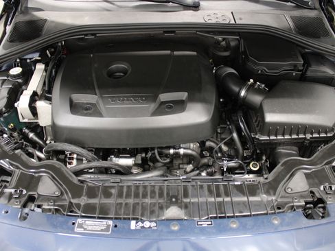 Used 2015 Volvo S60 T5 Platinum FWD image 10