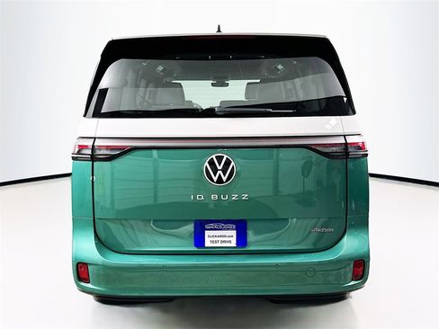 New 2025 Volkswagen ID. Buzz Pro S Plus image 15