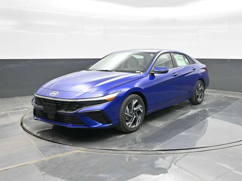 New 2026 Hyundai Elantra Limited image 1