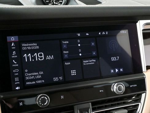 Certified 2025 Porsche Macan GTS image 14