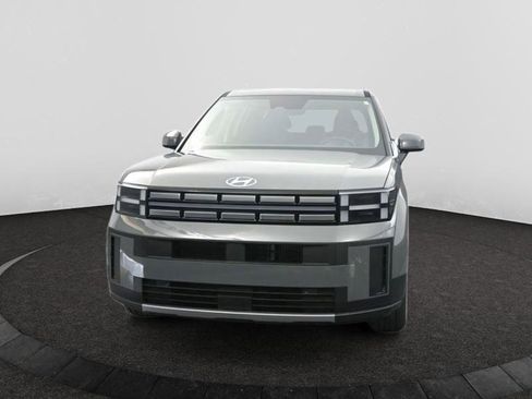 Used 2026 Hyundai Santa Fe SE image 2