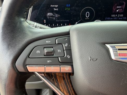 Used 2022 Cadillac Escalade Premium Luxury RWD image 28