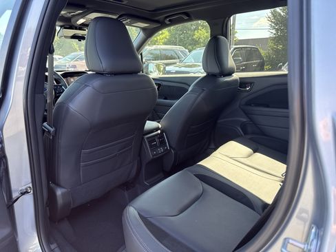 Certified 2025 Subaru Forester Touring AWD/4WD image 20