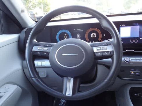 Used 2024 Hyundai Kona SEL AWD/4WD image 13