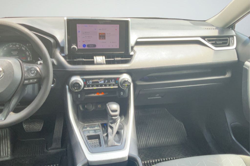 Used 2023 Toyota RAV4 XLE w/ Convenience Package FWD image 15