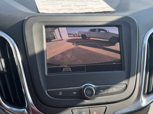 Used 2024 Chevrolet Equinox LS w/ LS Convenience Package image 17