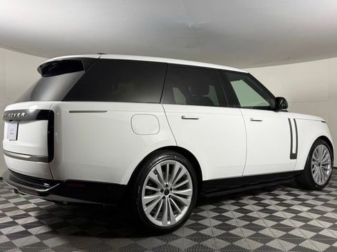 New 2026 Land Rover Range Rover SE image 8