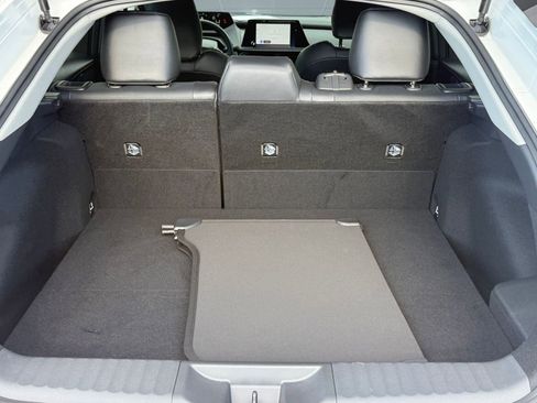 Used 2026 Toyota Prius image 29