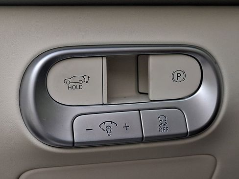 Used 2025 Genesis GV60 Performance image 30