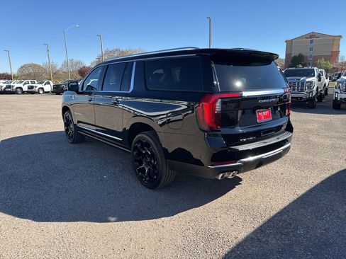 New 2026 GMC Yukon XL Denali image 7
