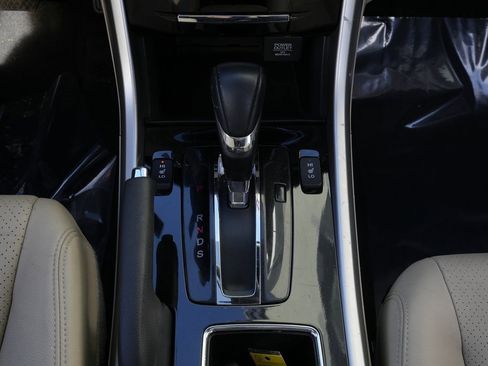 Used 2016 Honda Accord EX-L image 41